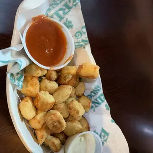 Wisconsin Fried Cheese Curds