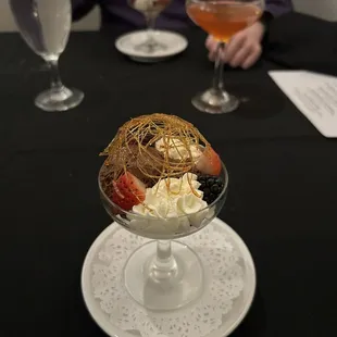 Chocolate mousse with berries