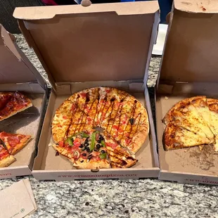 Margarita, trio pepperoni, pepperoni, barbecue ranch, veggie