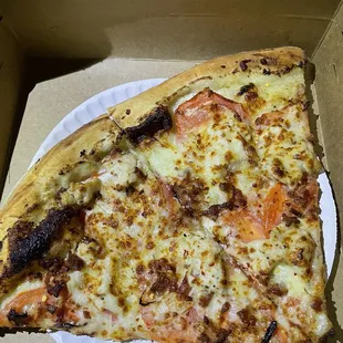 Chicken Ranch Pizza (has bacon)