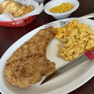 Thursday&apos;s lunch specials  Fried PorkChop, Mac-n-Cheese and corn, and Ernie&apos;s delicious garlic butter toast that melts in your mouth