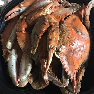 Just as a comparison this is only THREE of the extra large from Crab Line!