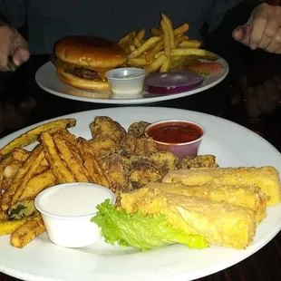 Love their fried united.  Fried zucchini,  mushrooms  and cheese.  The best ever.