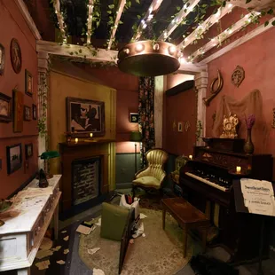 The Jazz Parlor is now open at Escape My Room.