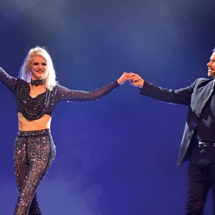 Escape Reality With A Las Vegas Magic Show Starring Garry &amp; Janine Carson!