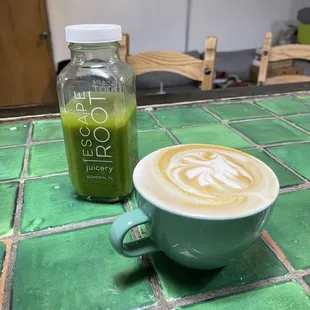 Latte &amp; Green Elephant