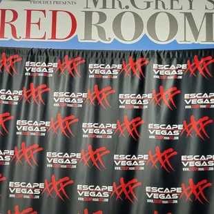 Upon arrival we saw the victory screen where we would take our photo after solving room