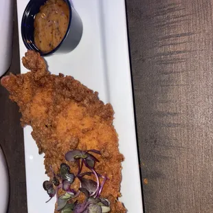 food, chicken wings and fried chicken