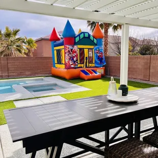 We chose one of their smallest jumper and it was perfect!