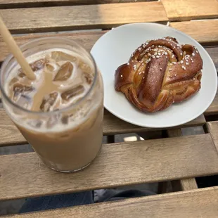 Cardamon Bun