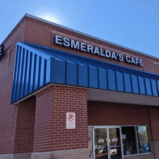 entrance to this great cafe is in a strip-mall.