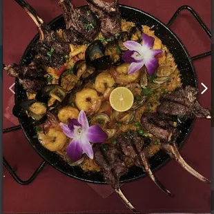 Royal lamb paella Mar y Tierra