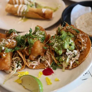 Tacos de Halibut Frito