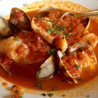 Cazuela de Pescado con Almejas