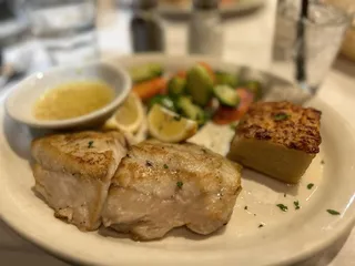 Betty Lou's Seafood and Grill