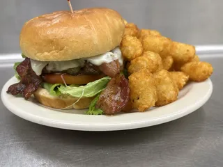 Hooligans Pub & Eatery