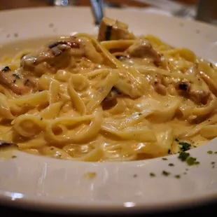 Fettuccine Alfredo with grilled chicken