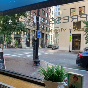 Large front window for people watching.