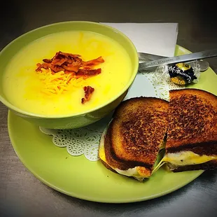 Cheesy potato soup with bacon and grilled cheese on wheat