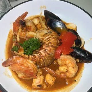 Seafood Lobster (Enchilado de Mariscos)