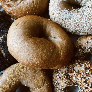 The most incredible bagels for Yom Kippur!  Easy online ordering.