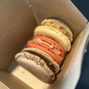 Macarons (hazelnut, strawberry cream, caramel cream)