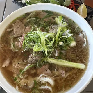 Pho Tai Fillet Mignon (Pho with Fillet Mignon)