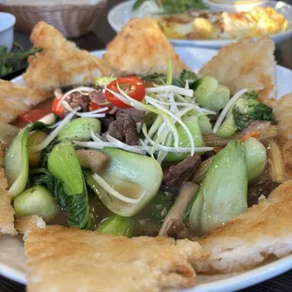 Pho Ap Chao Bo Fillet (Pan Fried Pho w Fillet Beef)