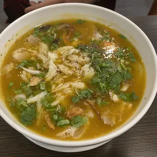 Banh Canh Tom Cua (Crab Meat Udon Soup, Shrimps, Shitake Mushroom)