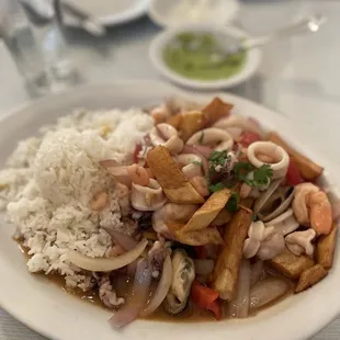 Saltado de Mariscos