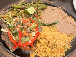 Dos Salsas