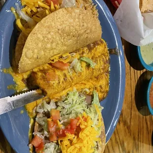 Esteban's Cafe y Cantina