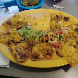 Esteban's Beef fajita nachos