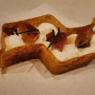 Peach, sour cream, massalis