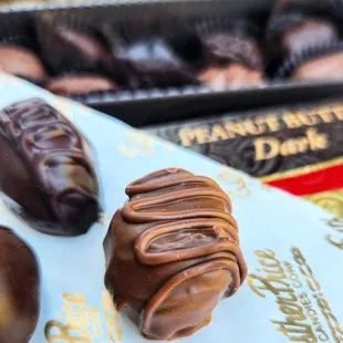 Chocolatiers & Shops