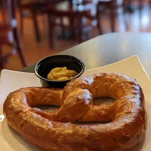 Pretzel with mustard