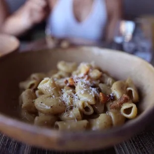 RIGATONI minus the snap peas