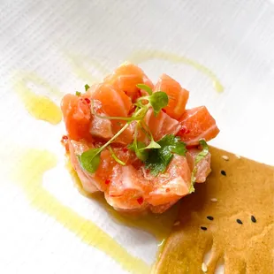 Salmon tartare