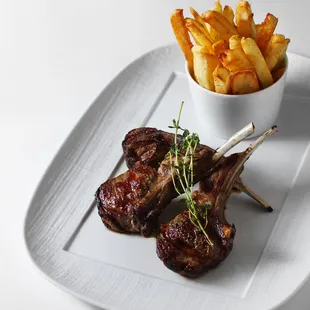 Colorado Lamb Chops. More food photography on IG: @damoneats