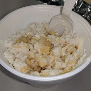Elotes in a cup 3 bucks