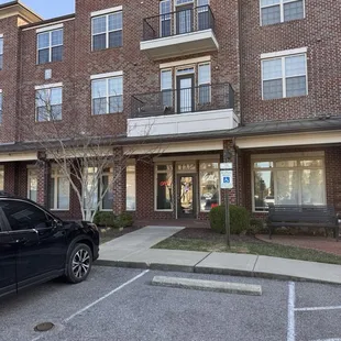 Pizza in an apartment complex?!