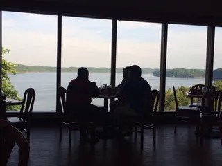 Rowena Landing Restaurant