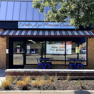 Restaurant Exterior and Patio