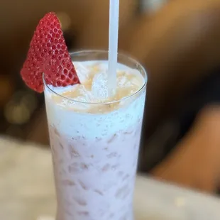 Strawberry milk tea