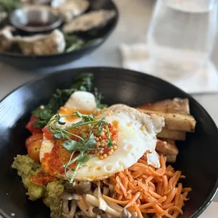 Breakfast Bowl (oysters in the back)