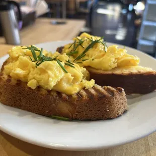 Cheesy egg toast