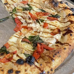 Chicken caprese pizza