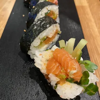 Salmon Cut Roll