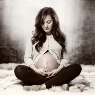 Maternity in Studio