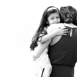 The following photographs are an example of a 1 Hour Documentary Family Photography Session.